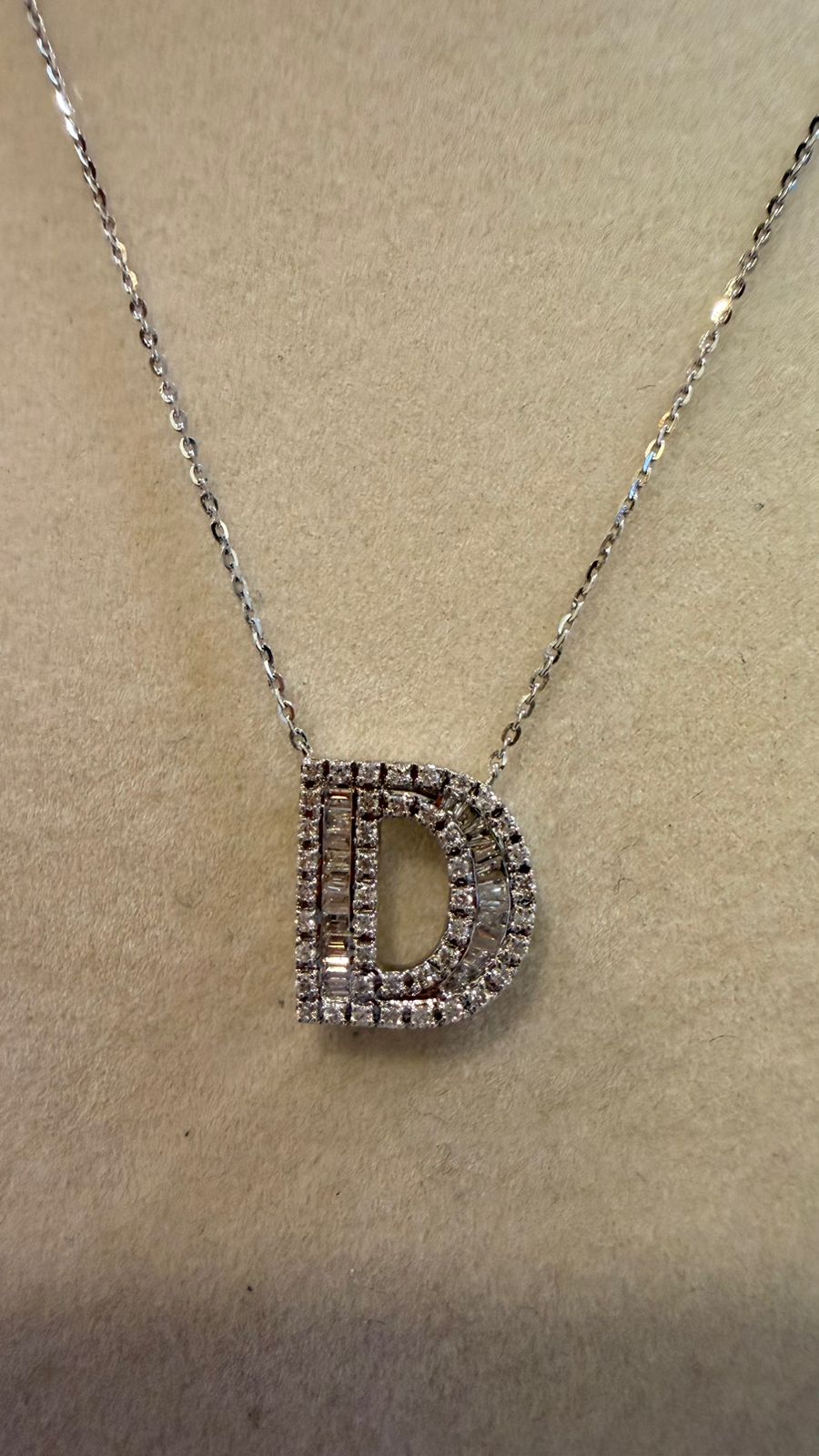 CADENA DIAMANTE LETRA D 18K